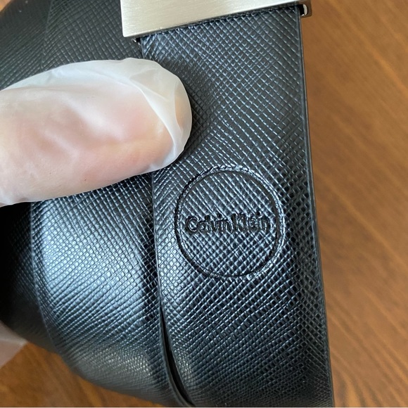 New Calvin Klain Men's Reversible Black Brown Genuine Leather Belt Size 38 - Picture 8 of 10